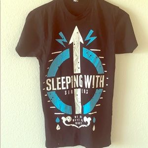 Sleeping with sirens- band tee